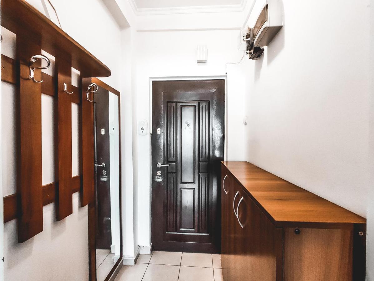 Parliament 1Br Apartment W Self Check In Bucarest Esterno foto