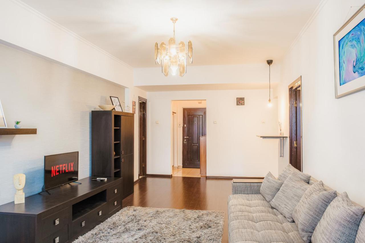 Parliament 1Br Apartment W Self Check In Bucarest Esterno foto