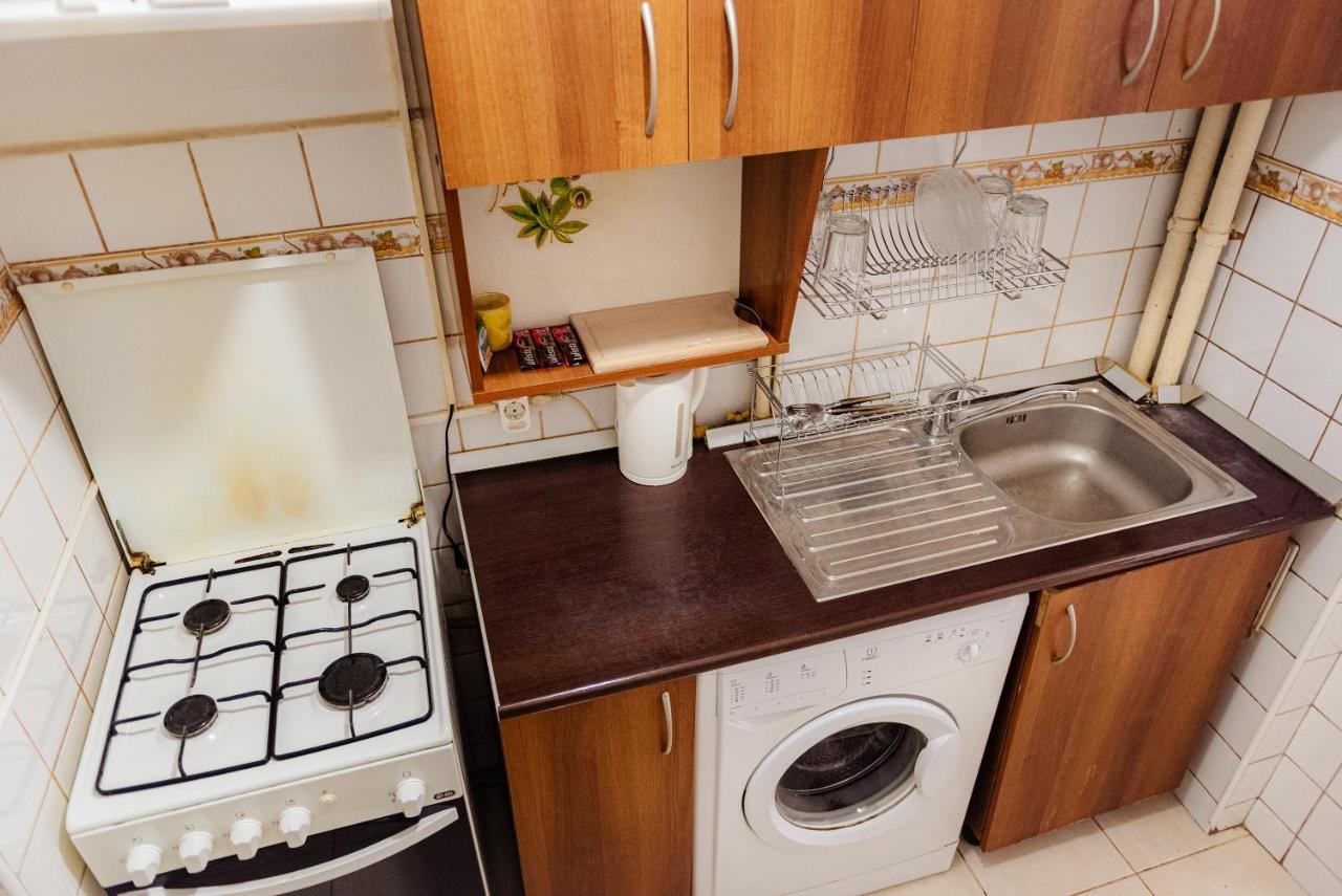 Parliament 1Br Apartment W Self Check In Bucarest Esterno foto