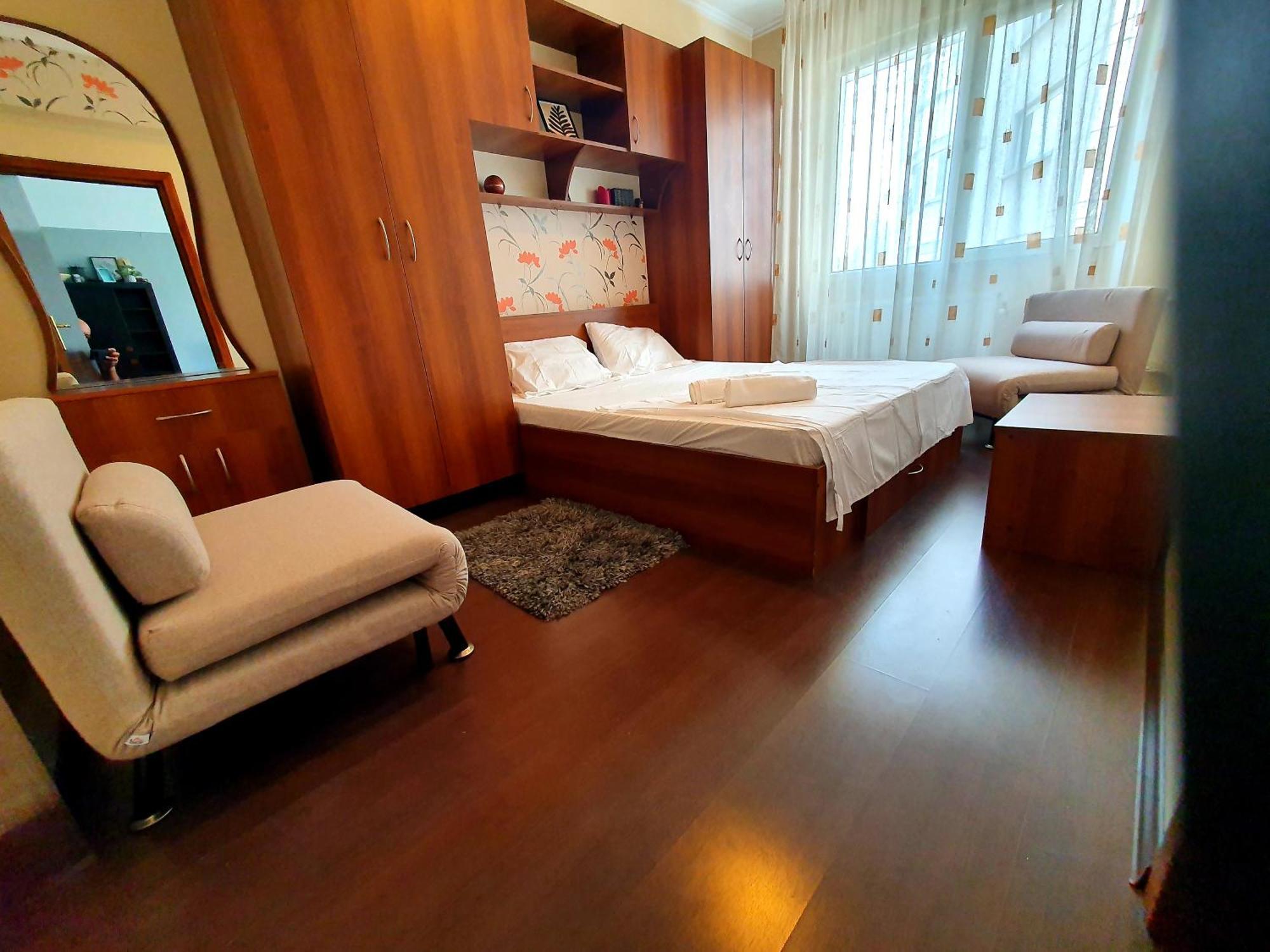 Parliament 1Br Apartment W Self Check In Bucarest Esterno foto